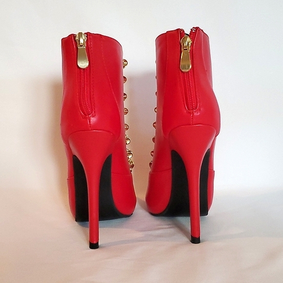Shoedazzle | Liliana red open toe heeled booties - Picture 3 of 12
